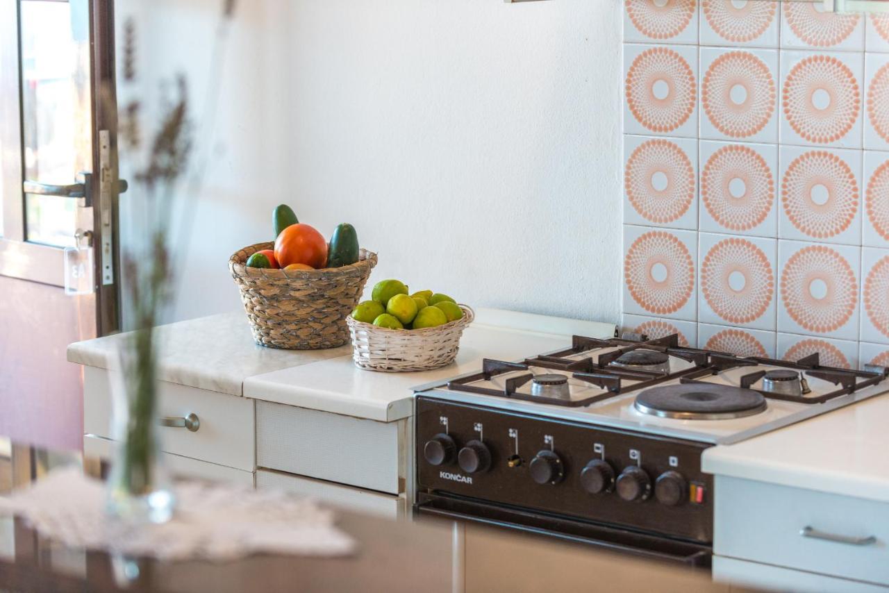 Bace Apartments クレック エクステリア 写真