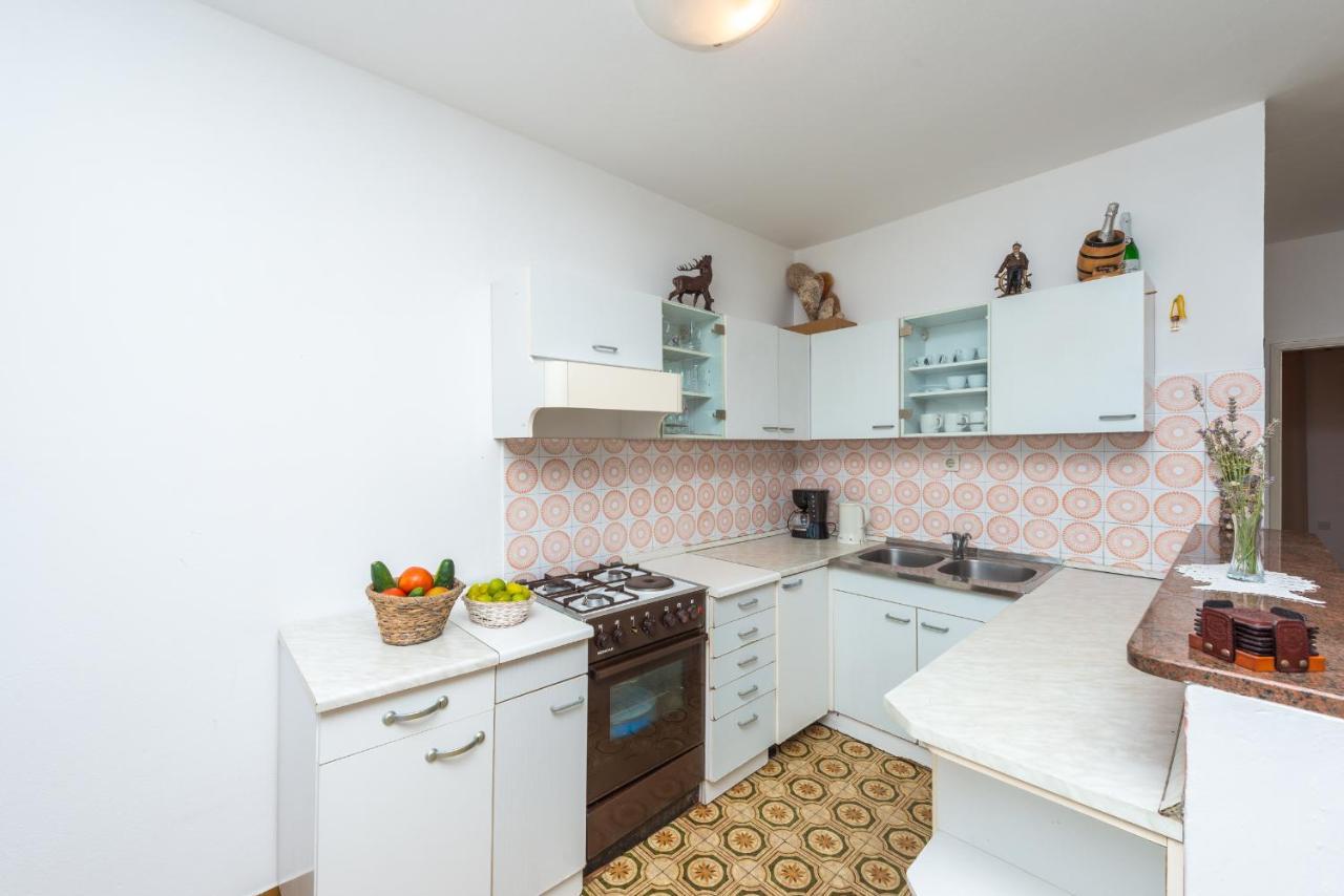 Bace Apartments クレック エクステリア 写真