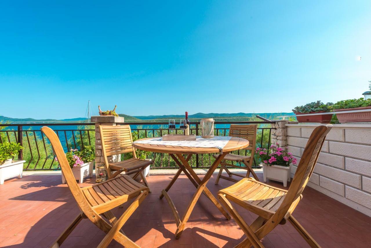 Bace Apartments クレック エクステリア 写真