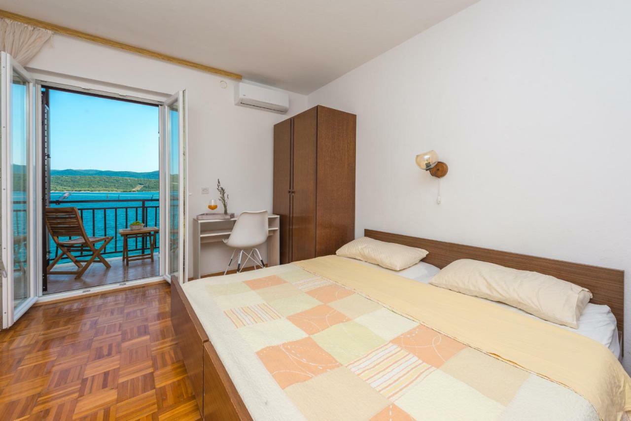 Bace Apartments クレック エクステリア 写真